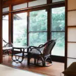 縁側で涼を求めて